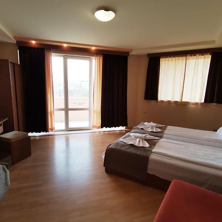 Paris Hotel Balçık Dış mekan fotoğraf