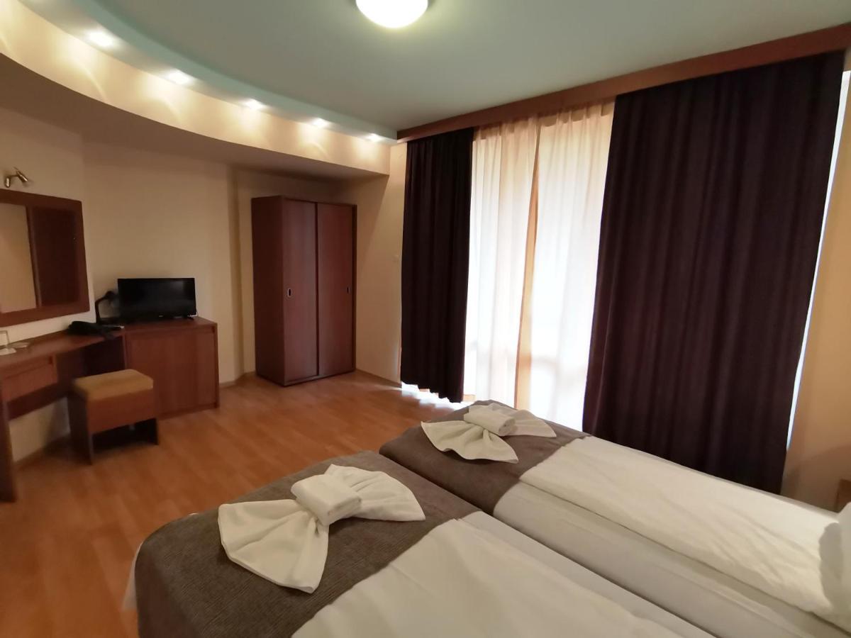 Paris Hotel Balçık Dış mekan fotoğraf