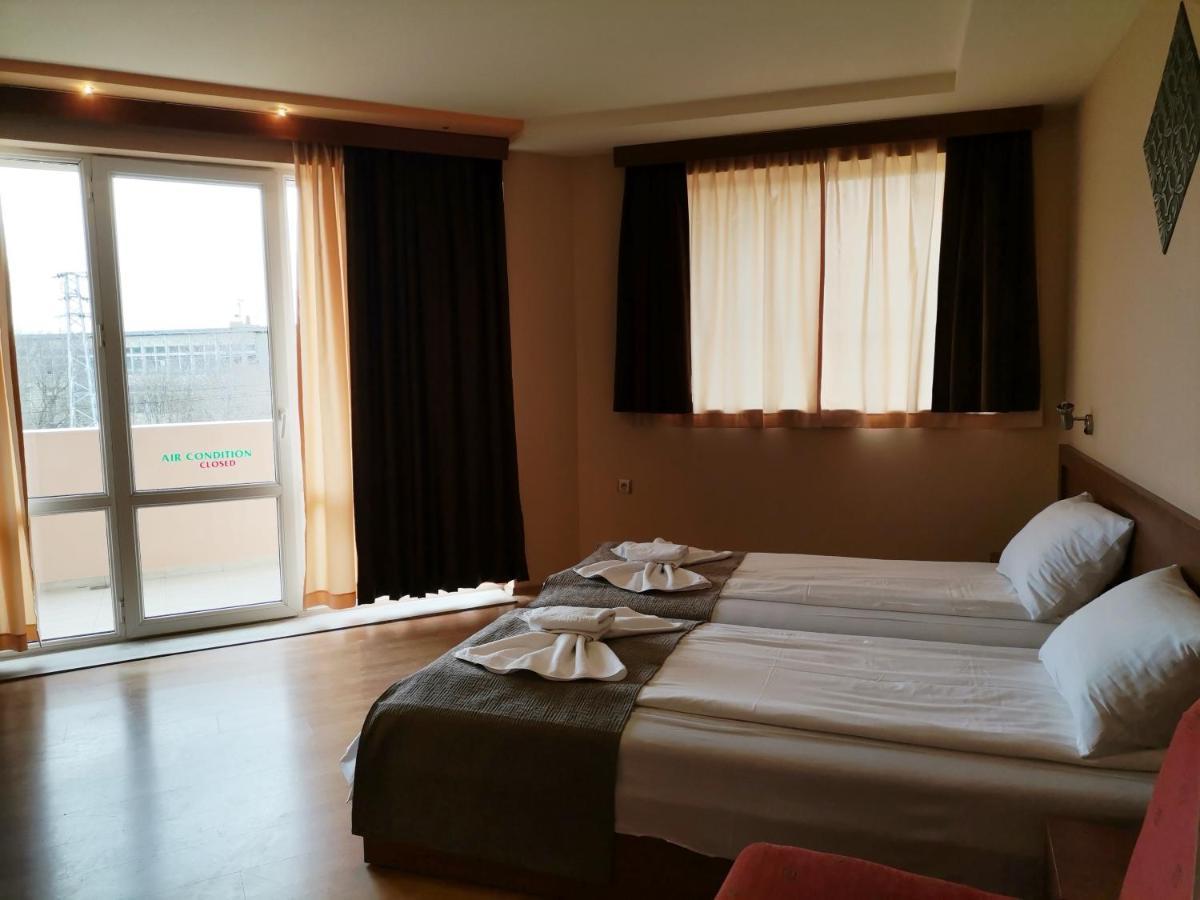 Paris Hotel Balçık Dış mekan fotoğraf